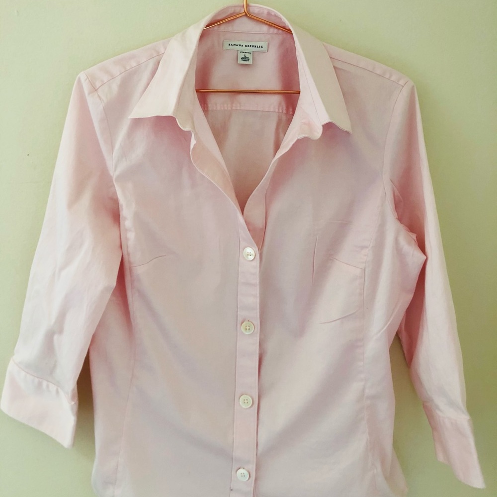 Banana Republic Women’s Button-down Dress Shirt